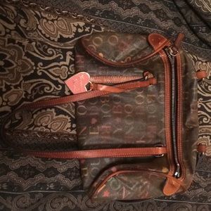 Donney & Burke hang bag